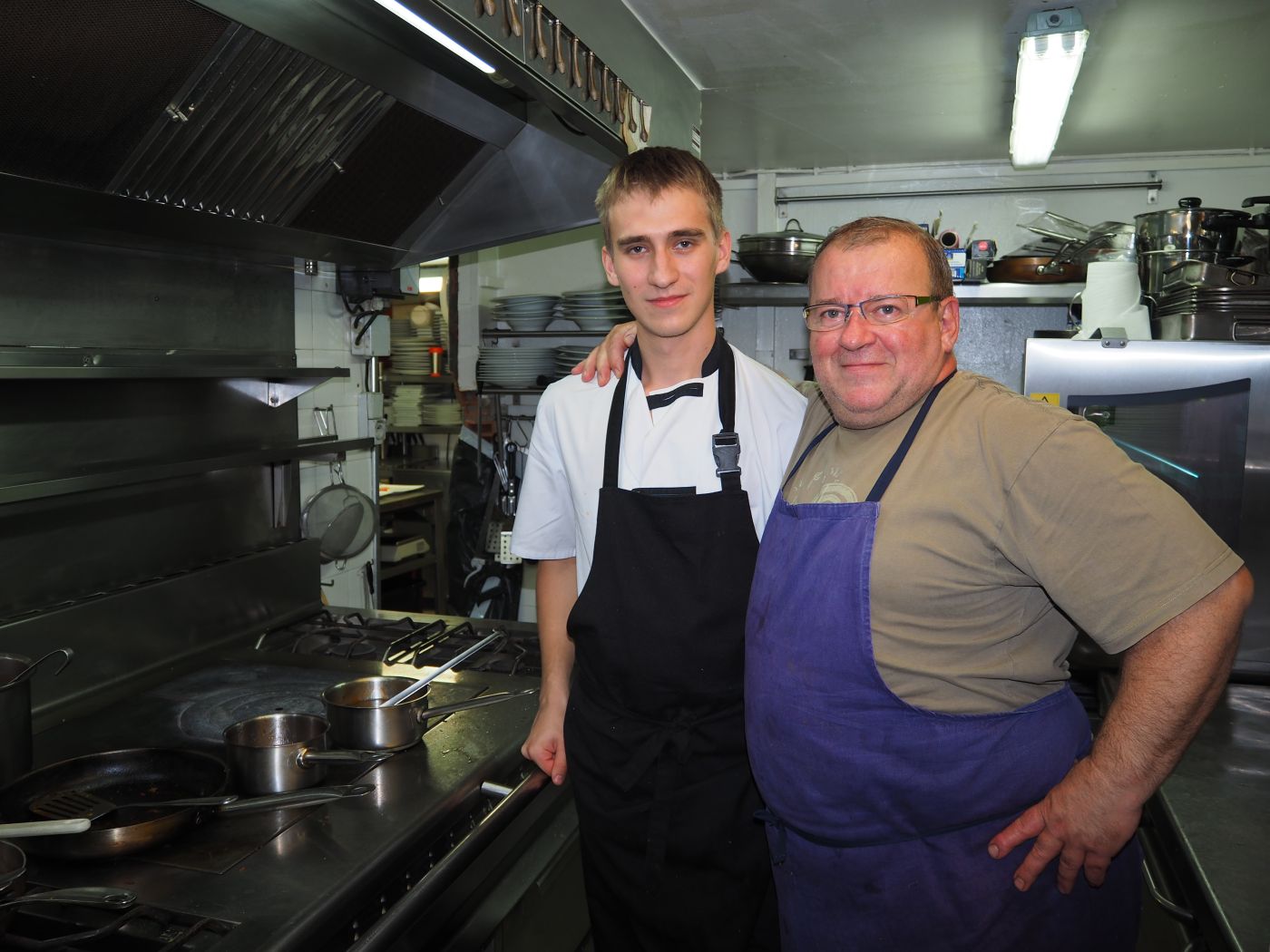 Deux étudiants russes en cuisine à Angoulême